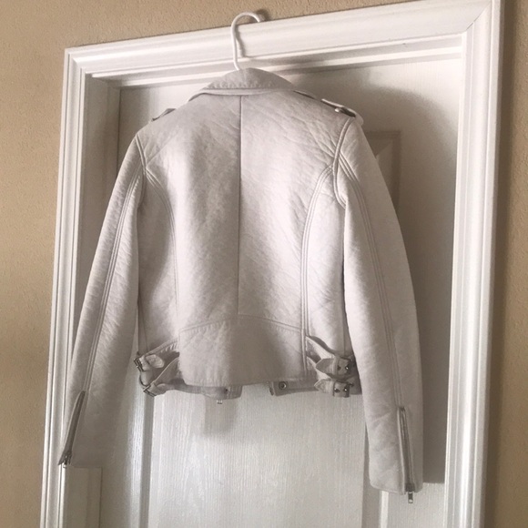Urban Outfitters white faux leather jacket - Picture 3 of 4